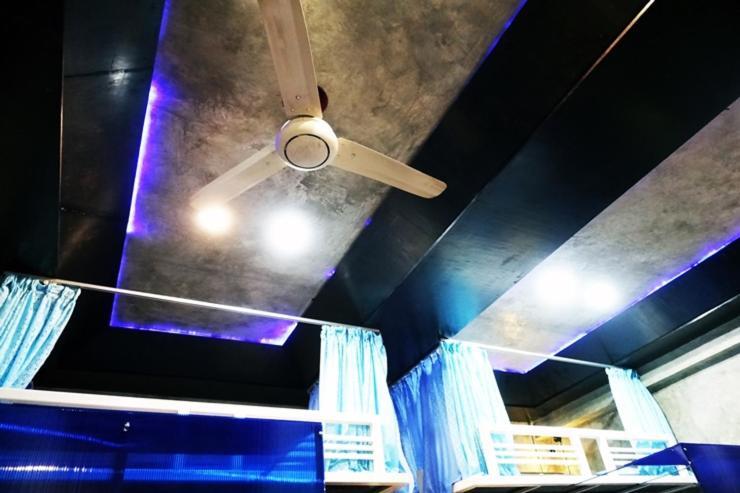 Hostel Ddm House Bangkok Exterior foto